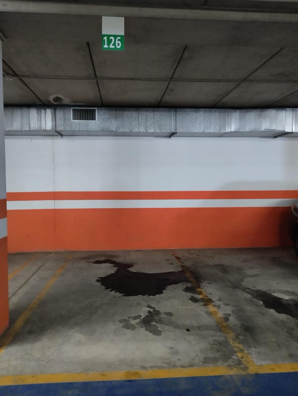 Vertido en la plaza del abonado que presentó la reclamación.