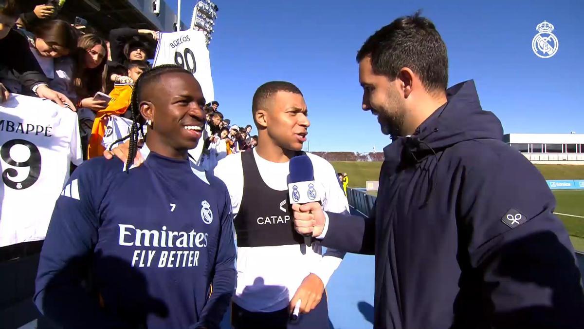 Kylian Mbappe y Vinicius en el entreno de puertas abiertas del Real Madrid