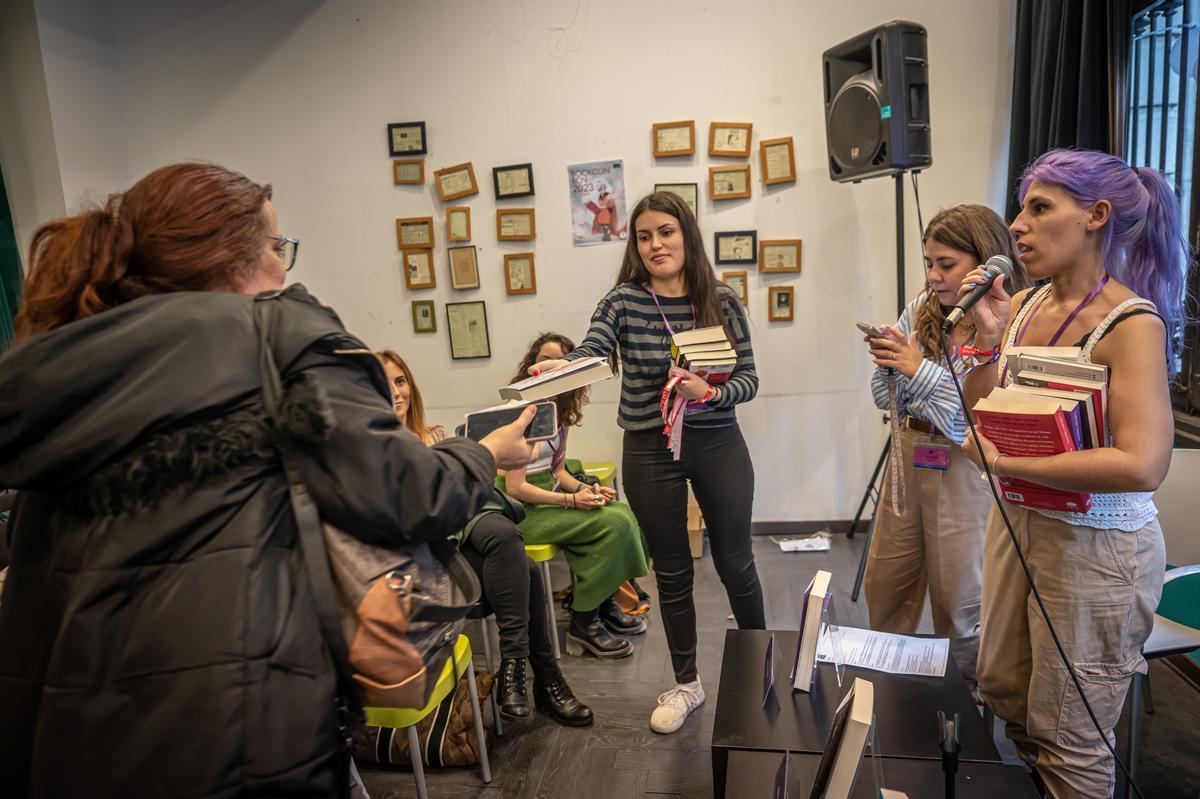 Convención de literatura juvenil en la librería Alibri