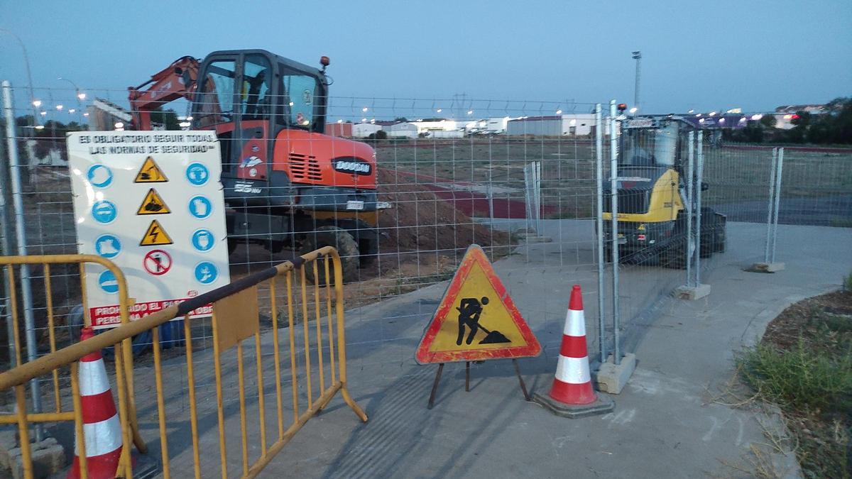 Obras en la pista de atletismo, en una imagen de archivo.