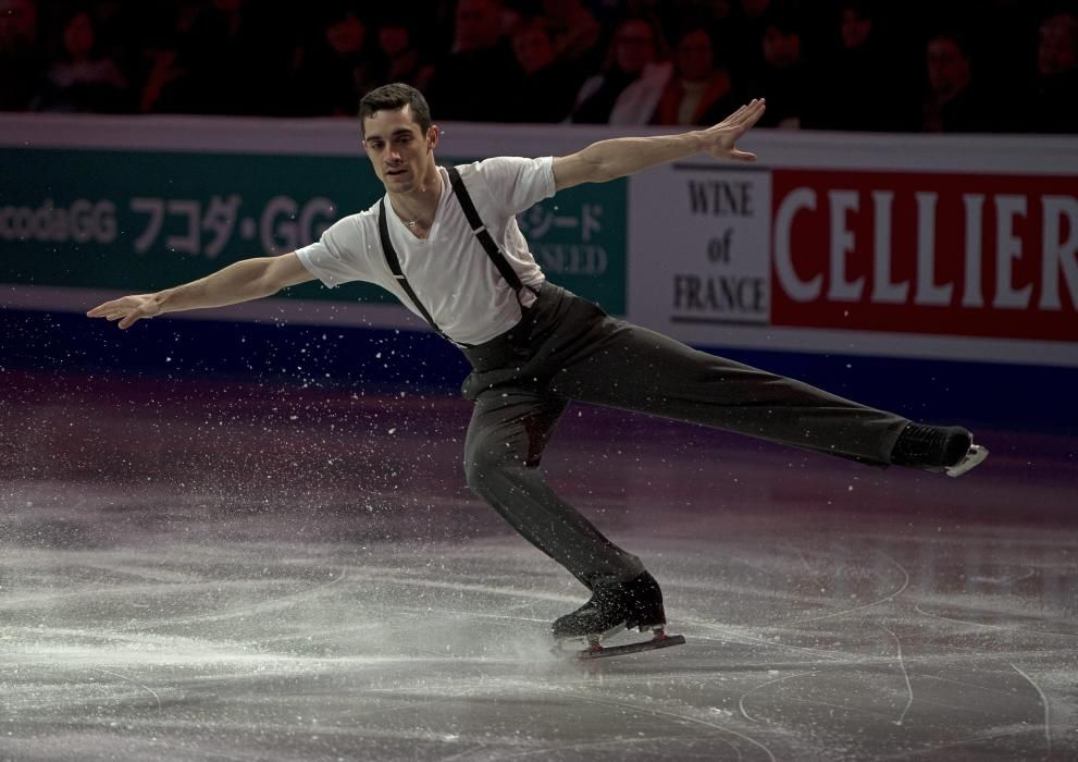 El patinador Javier Fernández anuncia su retirada.