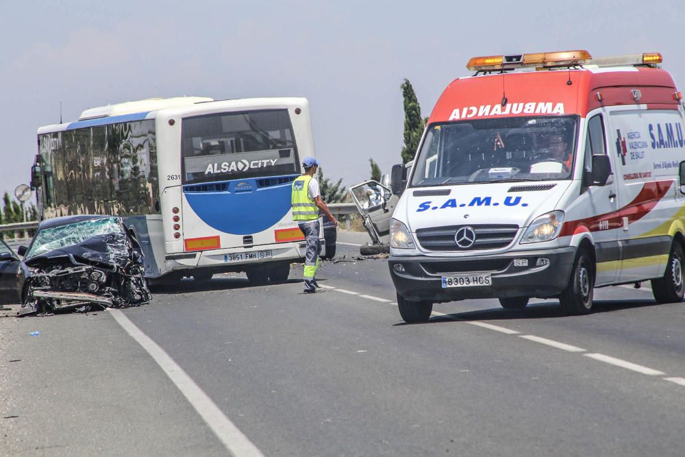 Ocho heridos en un accidente de tráfico en Callosa