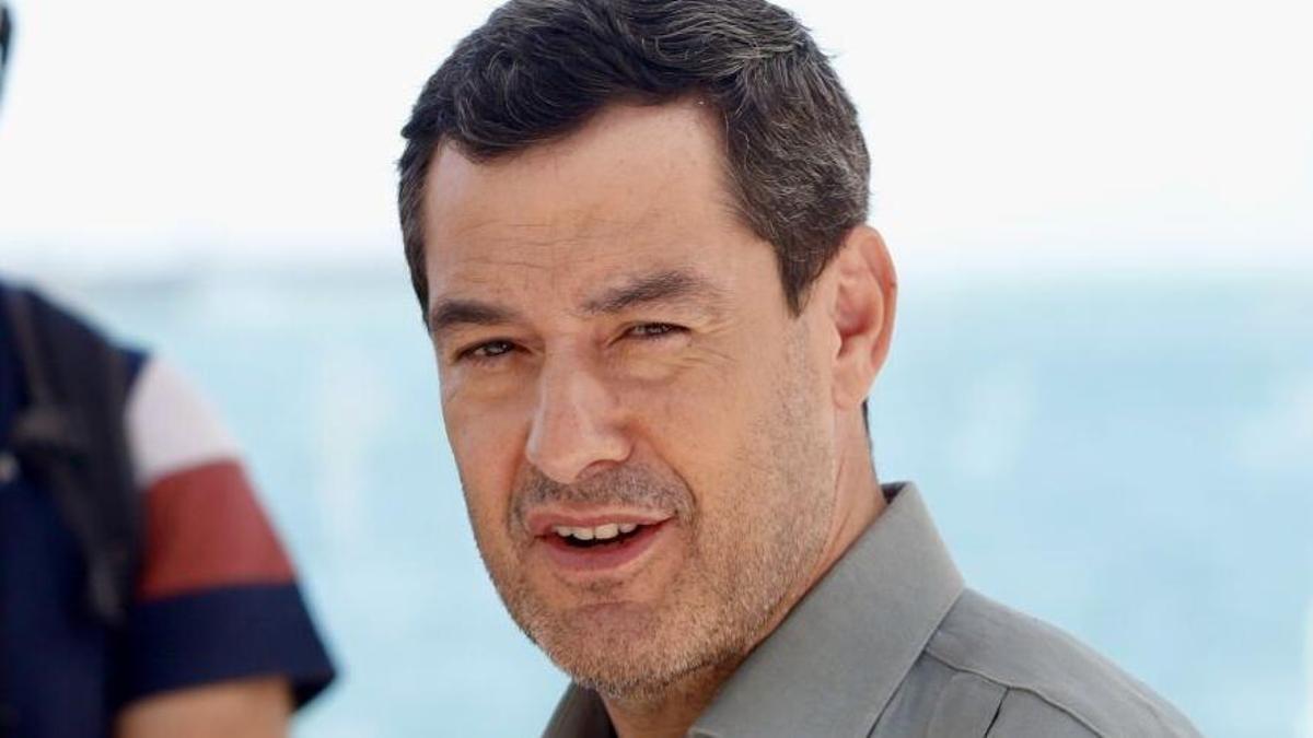 El presidente de la Junta de Andalucía, Juanma Moreno Bonilla, manda todo su apoyo a los vecinos de Alhaurín el Grande