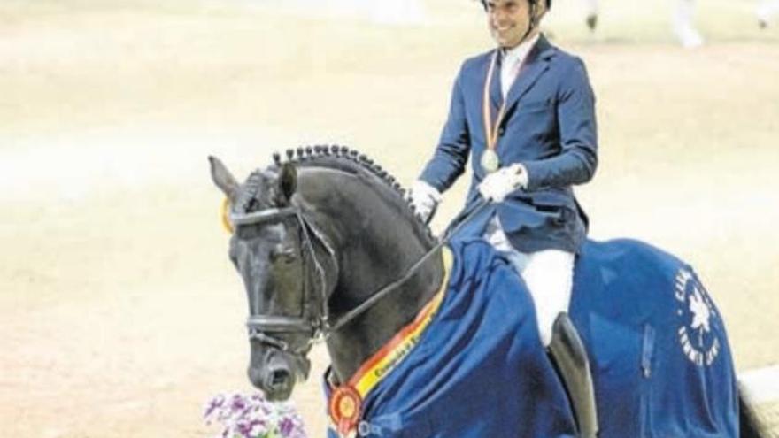 Javier Higuera, medalla de oro en caballos jóvenes con ‘Fulvius’