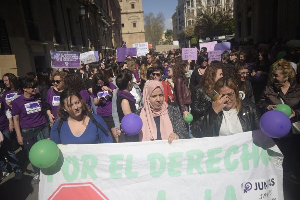 La feministas calientan motores antes de la manifestación del 8-M en Murcia