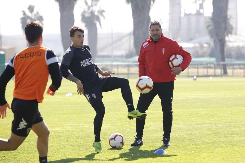 Primer entrenamiento de Rafa Navarro