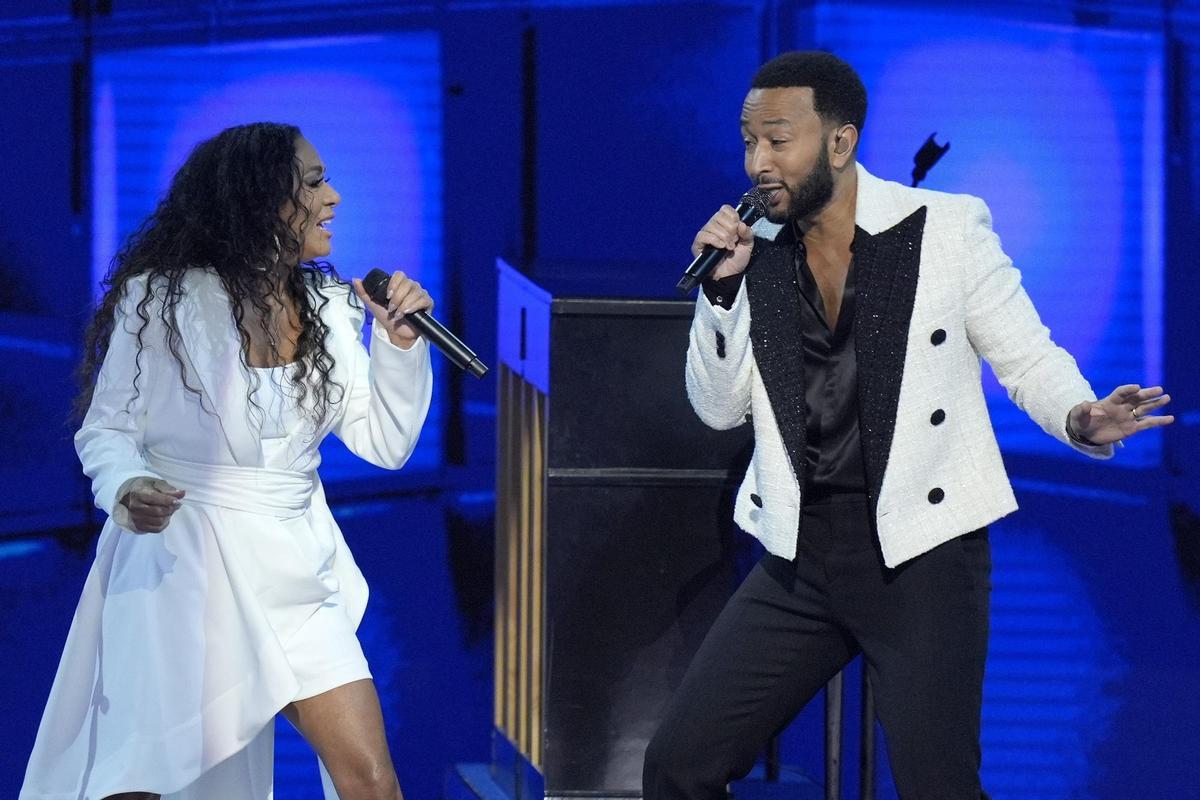 Sheila E., y John Legend Oprah en la Convención Nacional Demócrata.