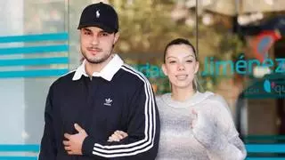 Carlo Costanzia y Alejandra Rubio posan por primera vez tras convertirse en padres