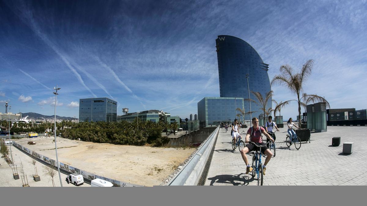 Terrenos donde estaba prevista la construcción del Museo Hermitage Barcelona.