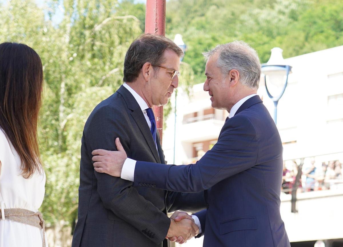 El Lehendakari, Iñigo Urkullu, ha mantenido este miércoles por la tarde una conversación "franca y provechosa" con el presidente del PP, Alberto Núñez Feijóo