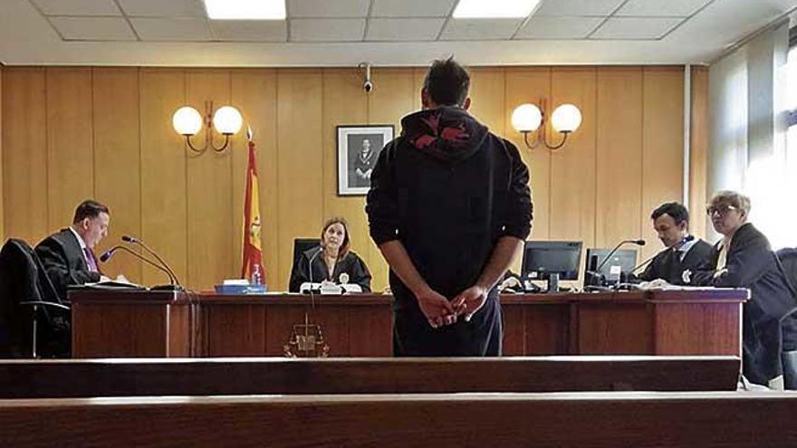 El acusado, ayer durante el juicio celebrado en Palma por allanamiento de morada y maltrato.