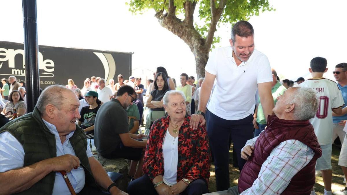 José López Campos en la fiesta del Amparo de Berres.
