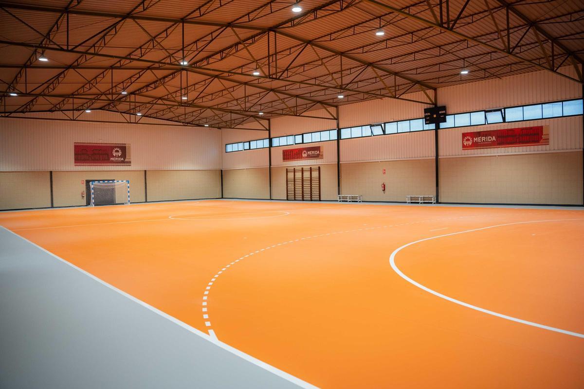 El pabellón polideportivo de Nueva Ciudad, ya está en uso tras las mejoras realizadas.