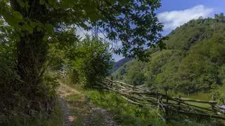 Ruta circular por el Cordal de Urbiés: un recorrido para todos los gustos que puedes realizar a pie o en bici