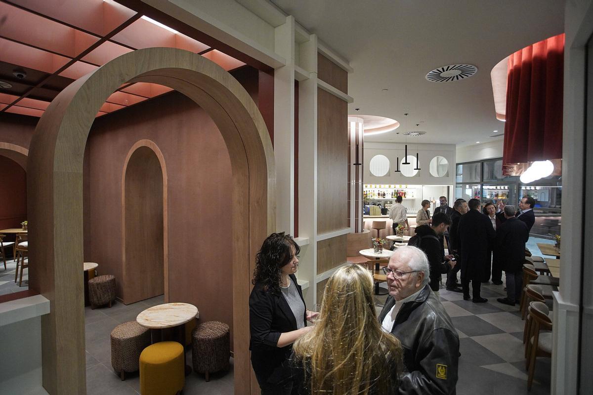 Girona Inauguració del restaurant cafeteria hotel Ultonia