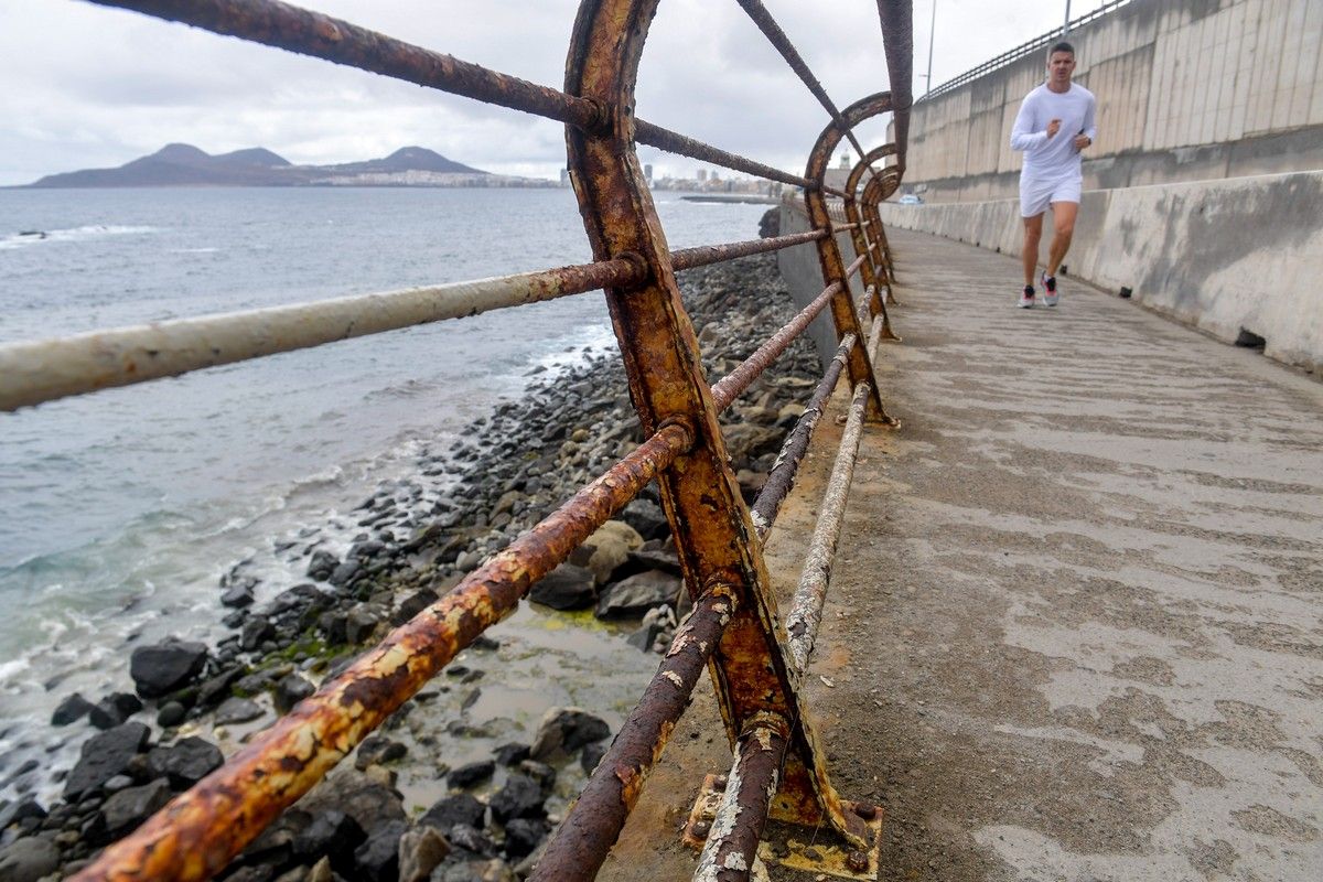 Estado de abandono de la zona de El Atlante