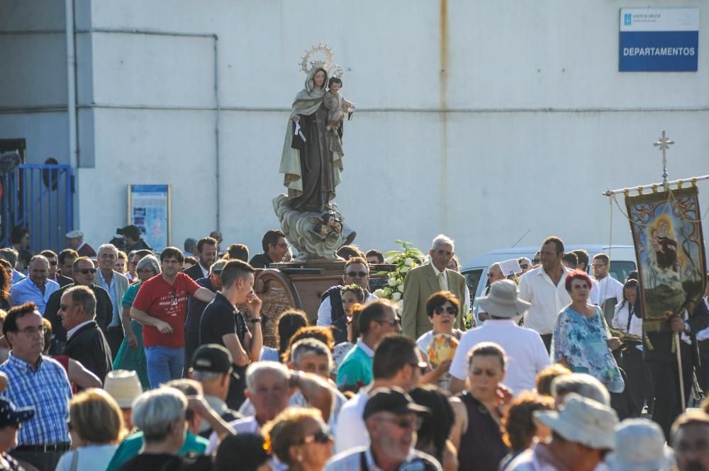 Procesión de la Virgen del Carmen 2017 en Arousa