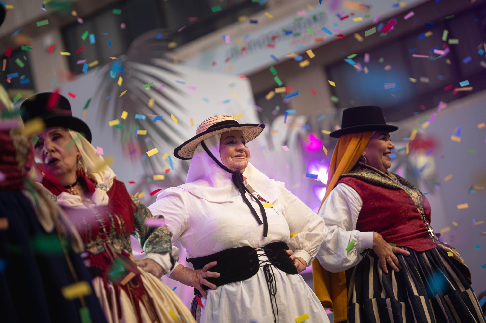 Gala de elección de la primera reina de los mayores de las Fiestas de Mayo