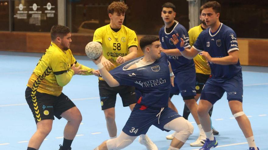 Imagen del OAR-Ribeiro de la primera vuelta en A Coruña. | IAGO LÓPEZ