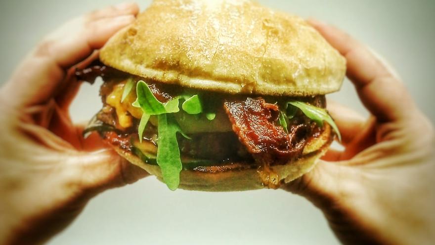 El restaurante de Mieres que pelea por tener la mejor hamburguesa de España: ya está en la final con su sorprendente apuesta