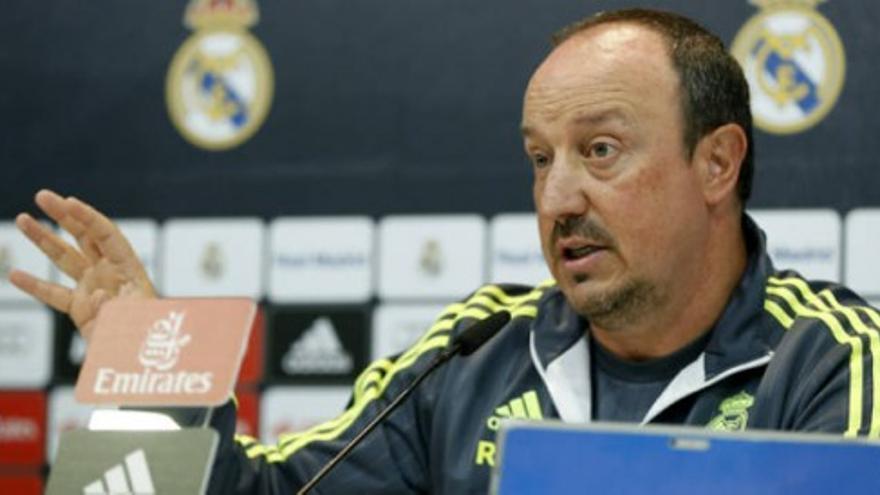 Benítez: "Me sorprende la cantidad de cosas que salen inventadas"