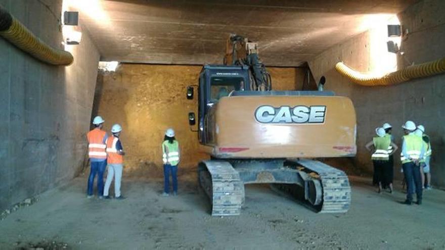 El calaix de formigó per sota el cinturó de ronda de l&#039;N-II.