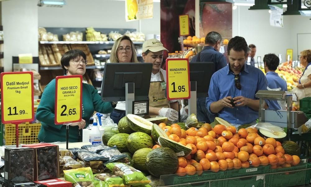 Acopio en supermercados por el coronavirus.