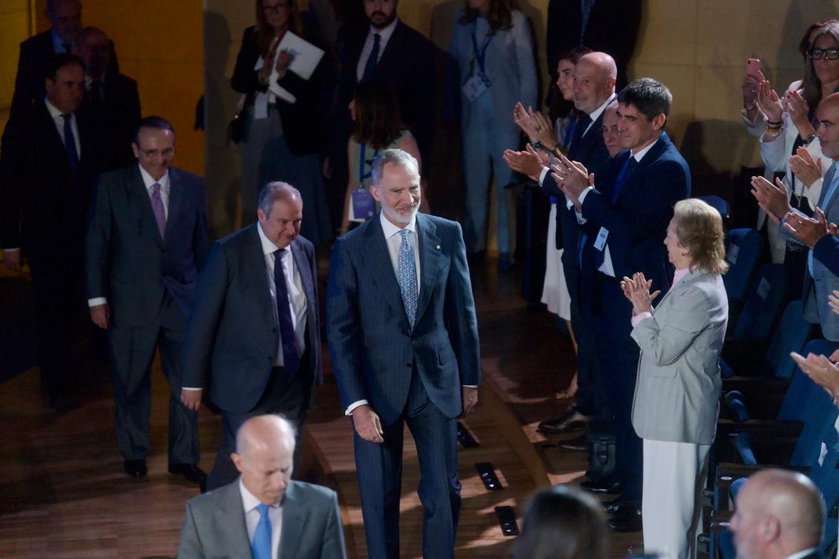 Felipe, rey de España, participa del lll Foro del Mediterráneo en Barcelona Felipe, rey de España, participa del lll Foro del Mediterráneo en Barcelona