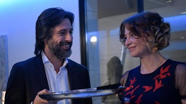 Hugo Silva y Leonor Watling, en el rodaje de la serie.