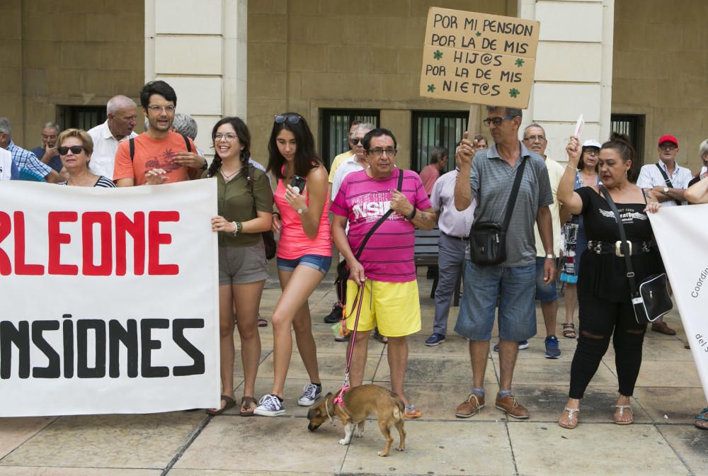 Los jubilados vuelven a salir a la calle para reclamar unas "prestaciones dignas y de futuro"