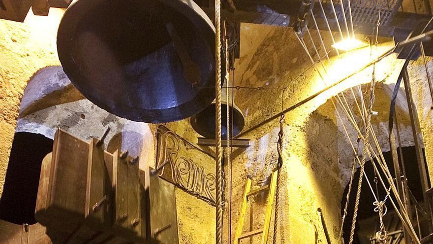 La Colla de Campaners de Albaida en la Iglesia de la Asunción, en una imagen de archivo | PERALES IBORRA