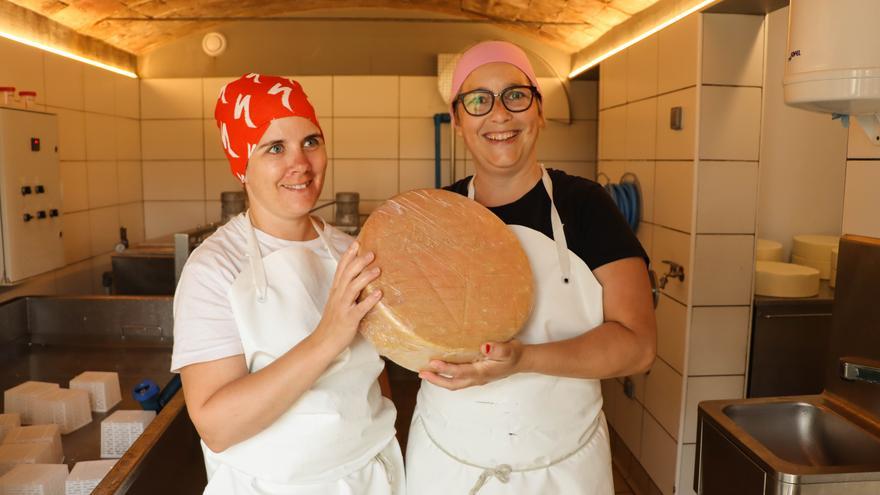 Lourdes Casas: «Som una de les formatgeries més petites de Catalunya»