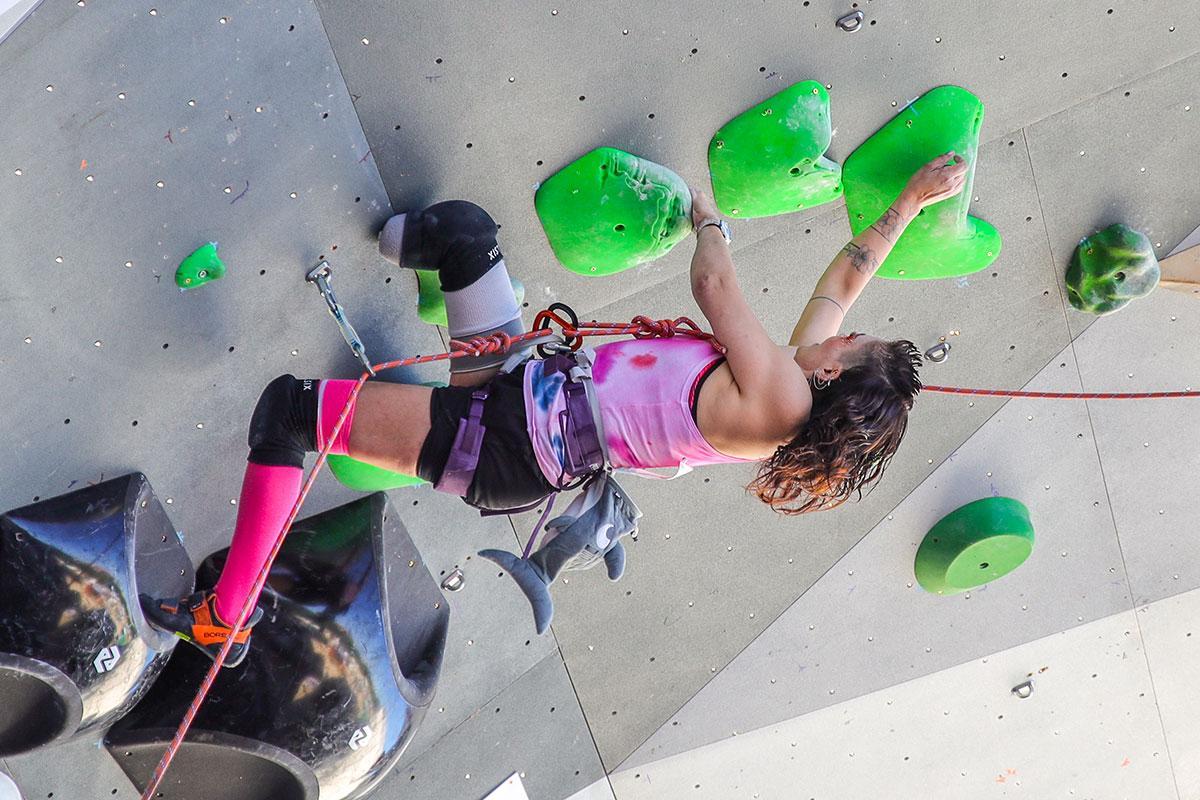 Lucía Martínez (categoría AL2F) en el Campeonato de España de Paraescalada 2024