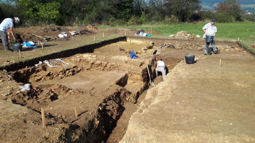 La excavación de las termas, en Llanera.