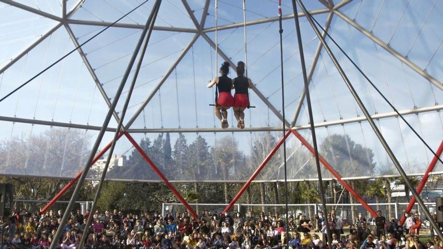 El sector del circo lamenta la ausencia de compañías aragonesas en el Festival Malabar