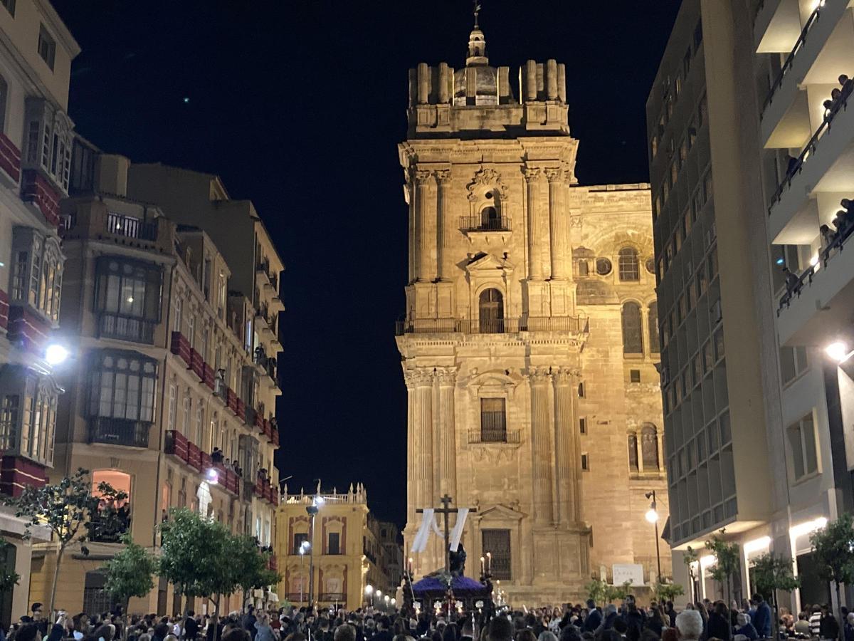 La Piedad, a los pies de la Catedral.