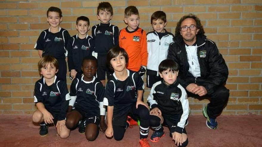 Equipo de Portero 2000 prebenjamín. // G. Santos