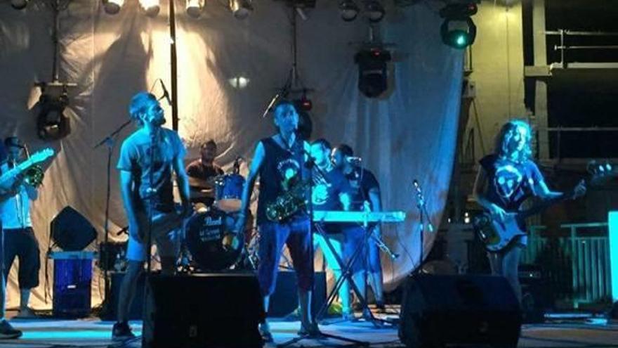 La Fístula Vallkànica cierra el primer festival de Rock de la historia de Simat
