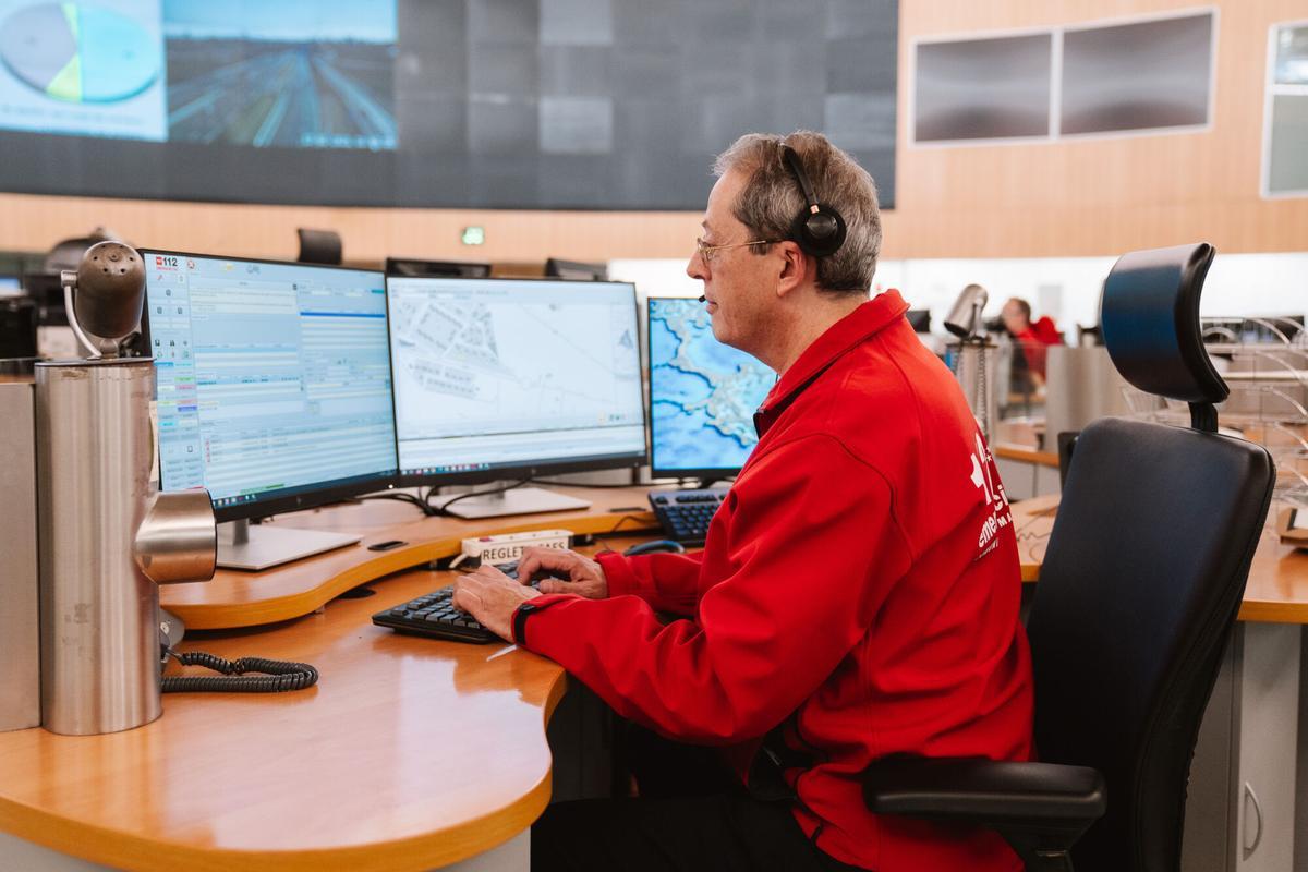 18.02.2026. MADRID. Imágenes del Centro de Emergencias de la Comunidad de Madrid, que sacó un balance hace unos días en el que hablan de las más de 120 millones de llamadas que han recibido desde su inauguración en 1998. Foto: Alba Vigaray