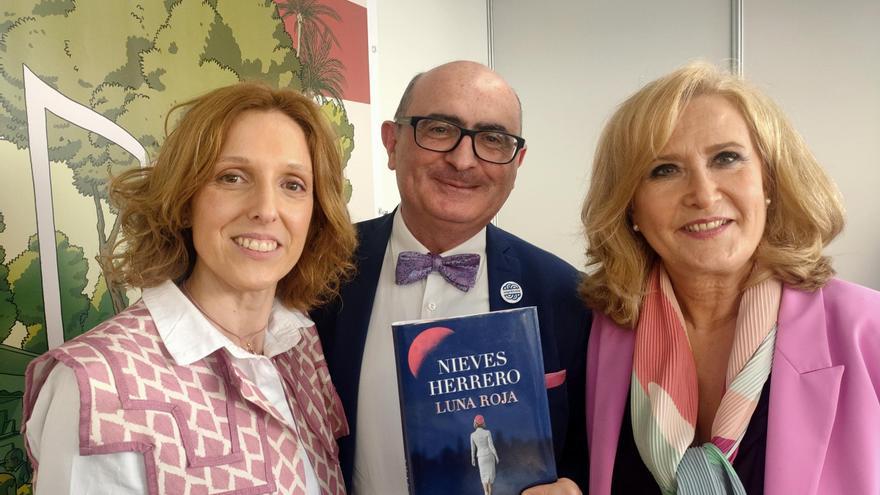 El festival Ontinyent Negre ultima con la escritora Nieves Herrero la inauguración del certamen