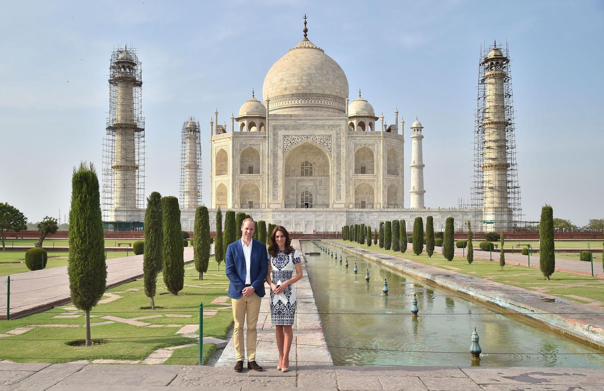 Los Duques de Cambridge en el Taj Mahal