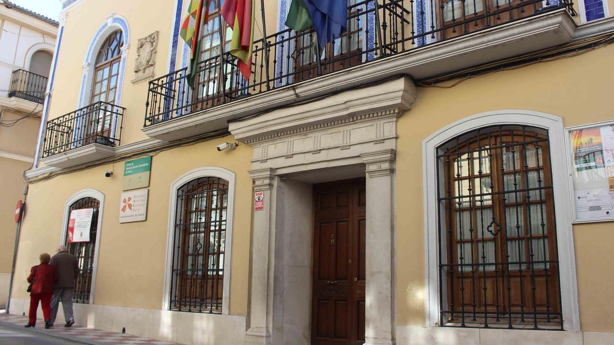 Fachada del Centro de Servicios Sociales de Cabra.