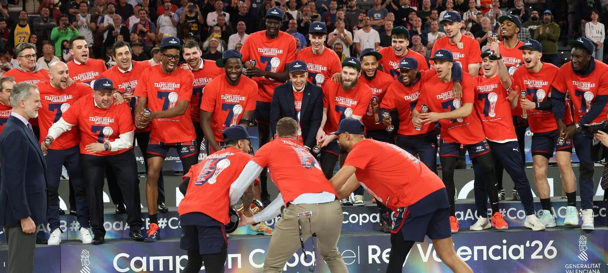 Celebración del Baskonia tras ganar la Copa del Rey.