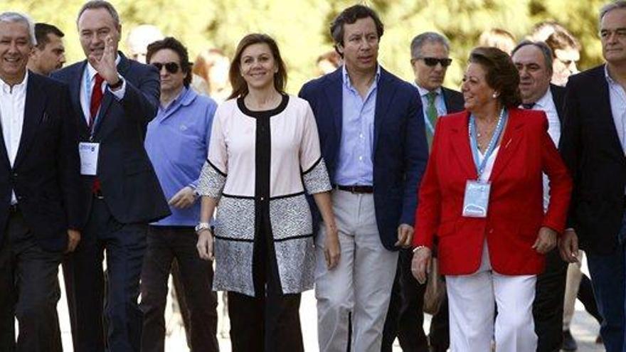 Los dirigentes del PP, a la entrada de la reunión.