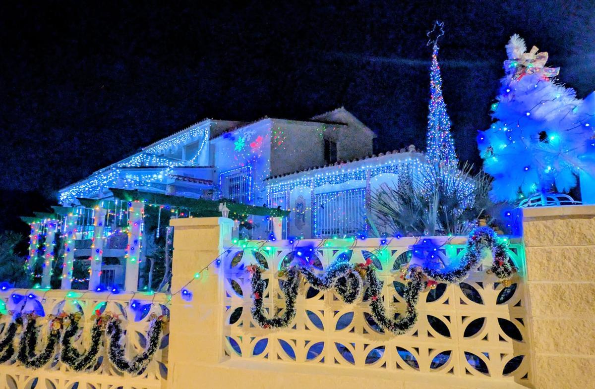 GALERÍA I Así luce esta villa de Montornés en Navidad