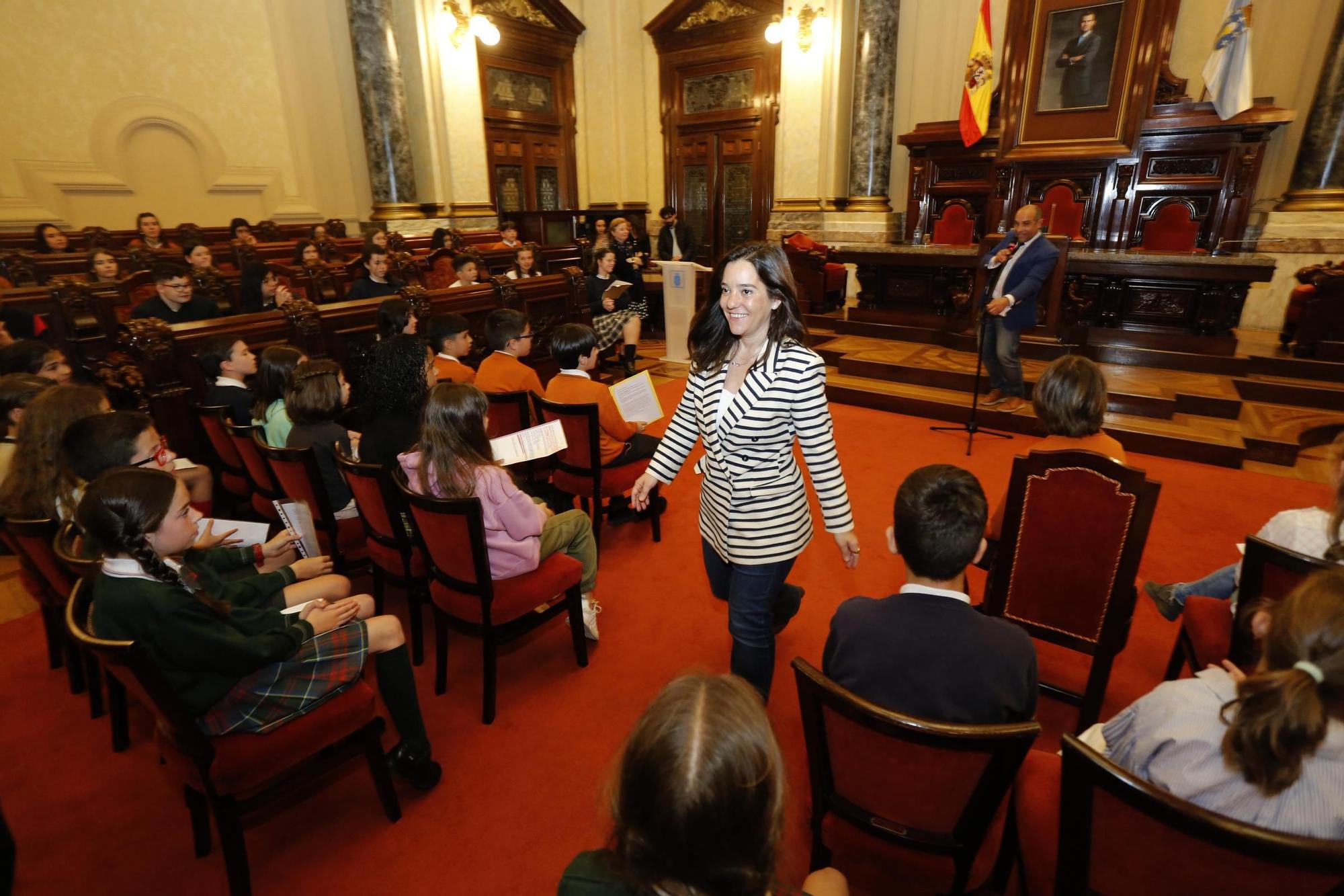 Recepción en María Pita al alumnado de Proyecto Semente