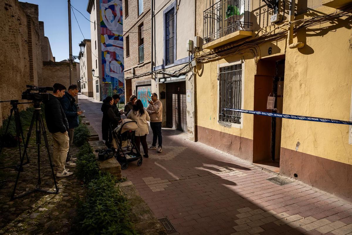 En imágenes I Los vecinos de la calle Arcadas de Zaragoza vuelven a su ...