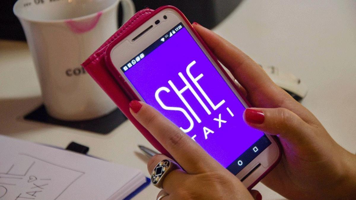 'She Taxi', la app argentina para mujeres taxistas y viajeras