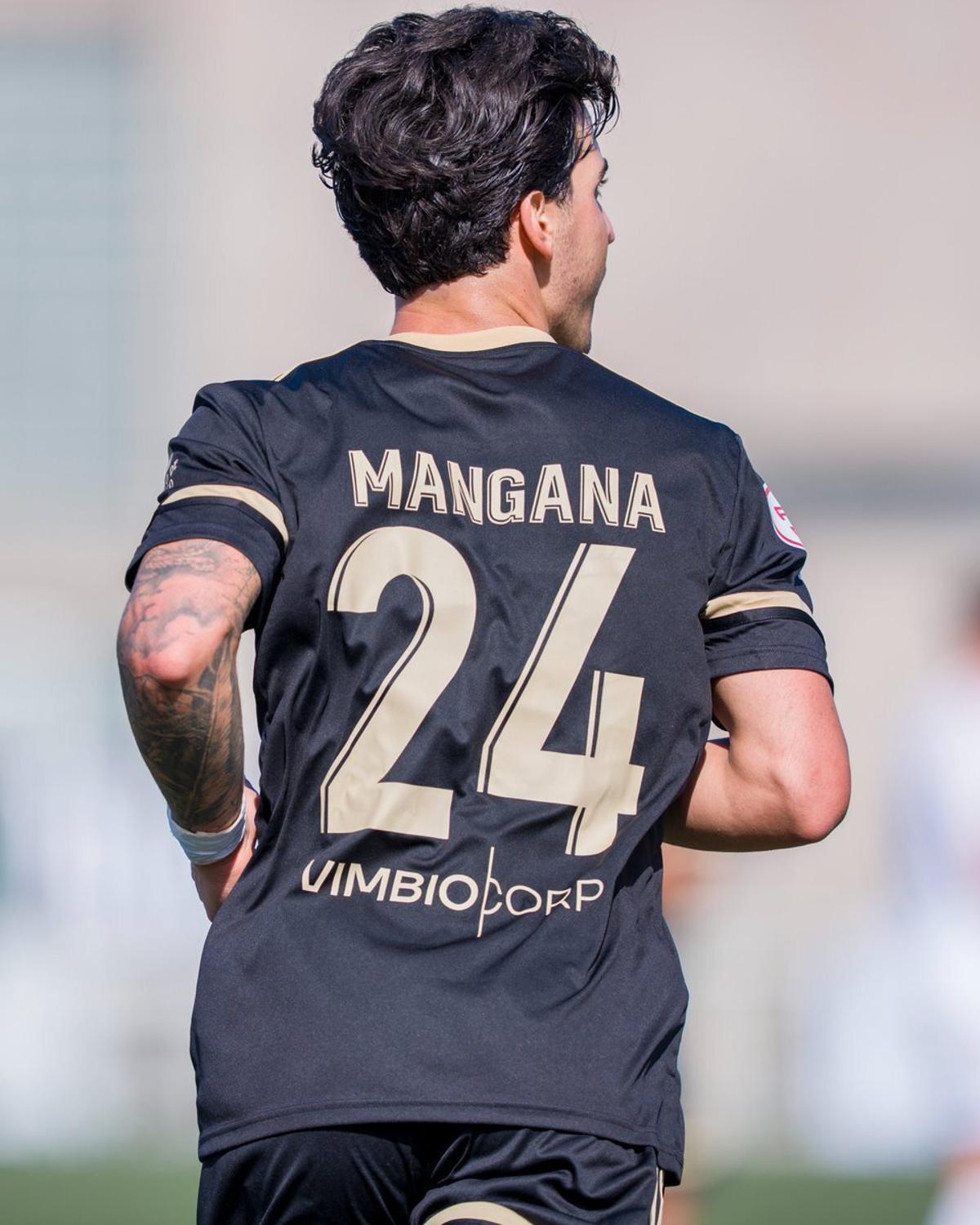 Riki Mangana redebutó frente al Silva en A Grela.