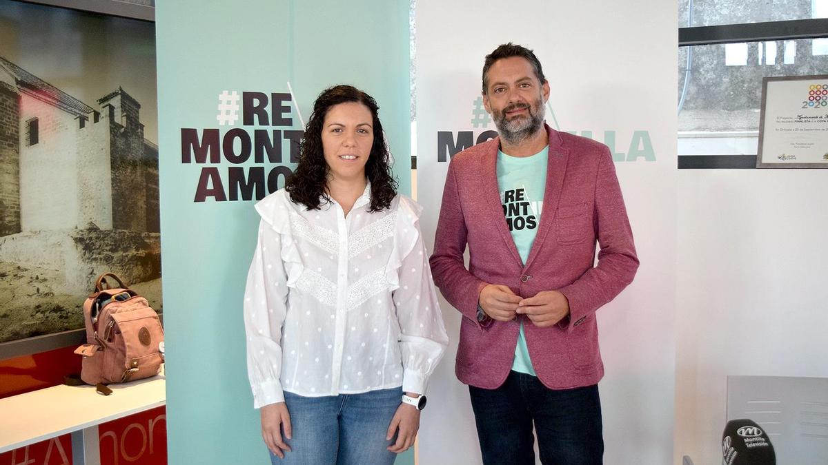 La técnica Elena Cano y el concejal Manuel Carmona, en la presentación del balance del plan.